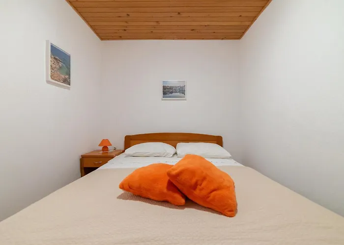 Nikola Accommodation Konukevi