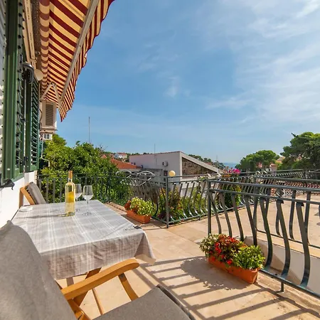 Nikola Casa de hóspedes 3*