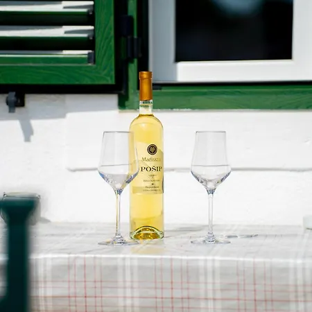 Nikola Accommodation Penzion Božava