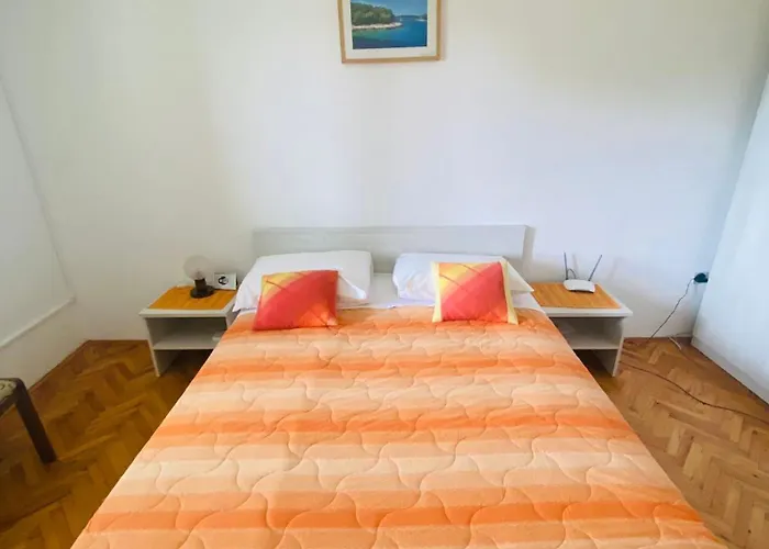 Pensión Nikola 3*