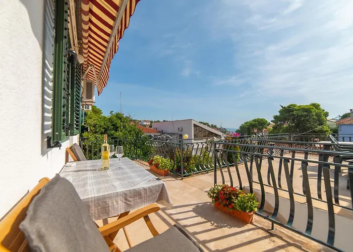 Nikola Accommodation Penzion 3*