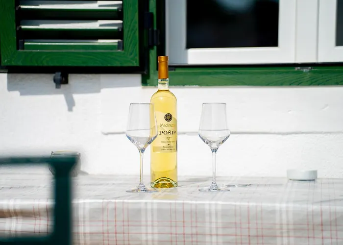 Nikola Accommodation Penzion Božava