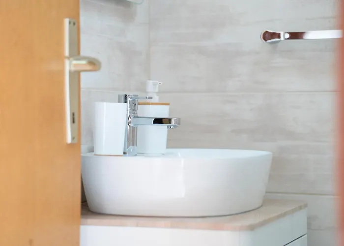 Gasthuis Nikola Accommodation 3*